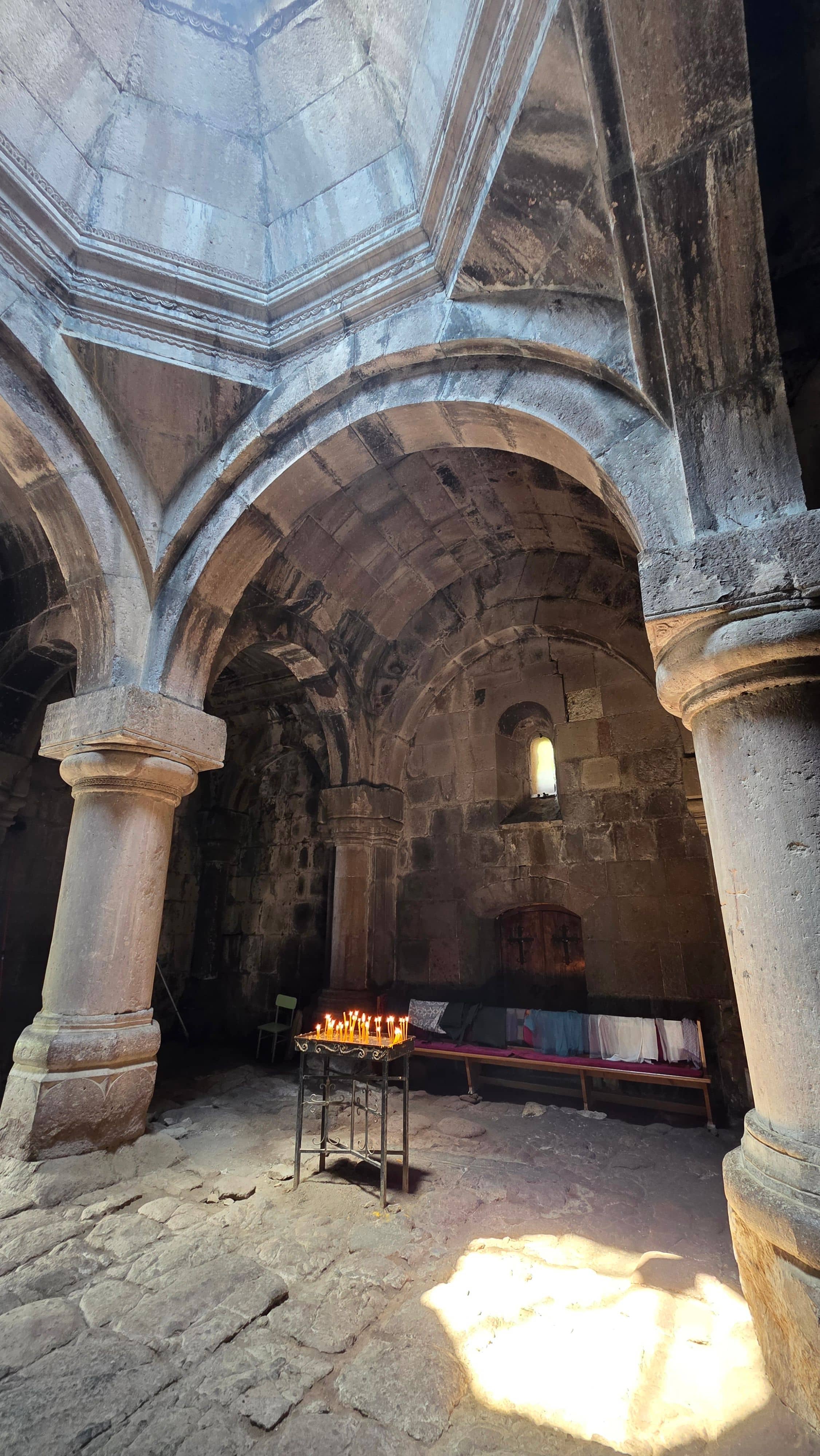 Монастырь Гошаванк — фото 4