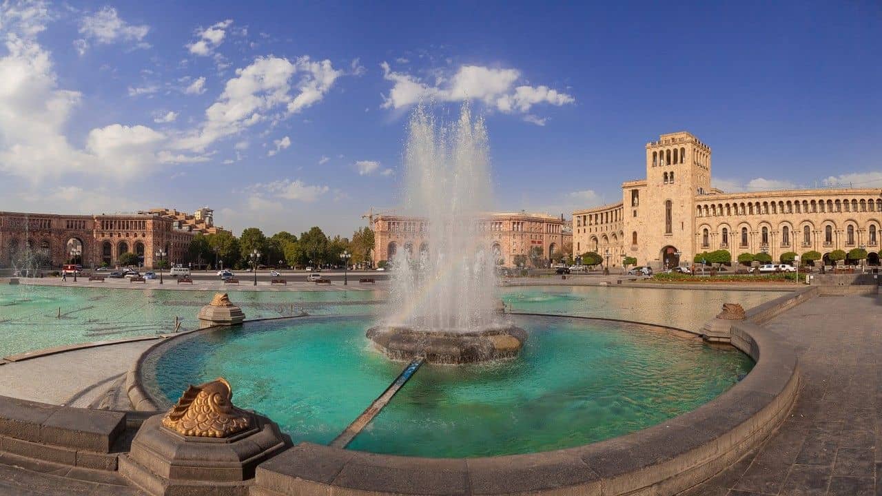 Площадь Республики — фото 2